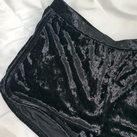 Windsor Black Velvet Shorts - Picture 2 of 3
